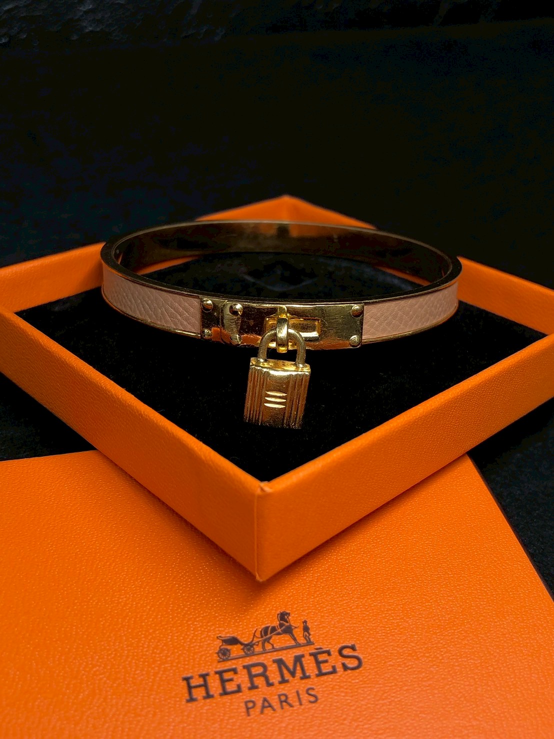 HERMES エルメス ケリー バングル | 大阪中央区の出張買取ユーズジャパン